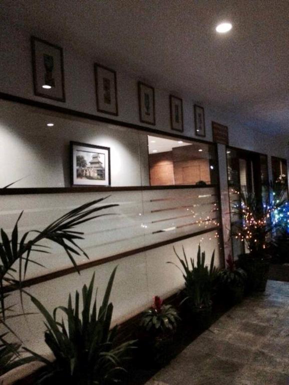 Green Paradise Hotel Yangon Exteriör bild